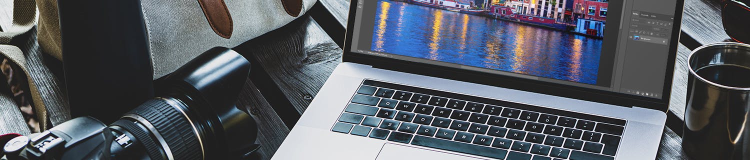 Photoshop på computerskærm.